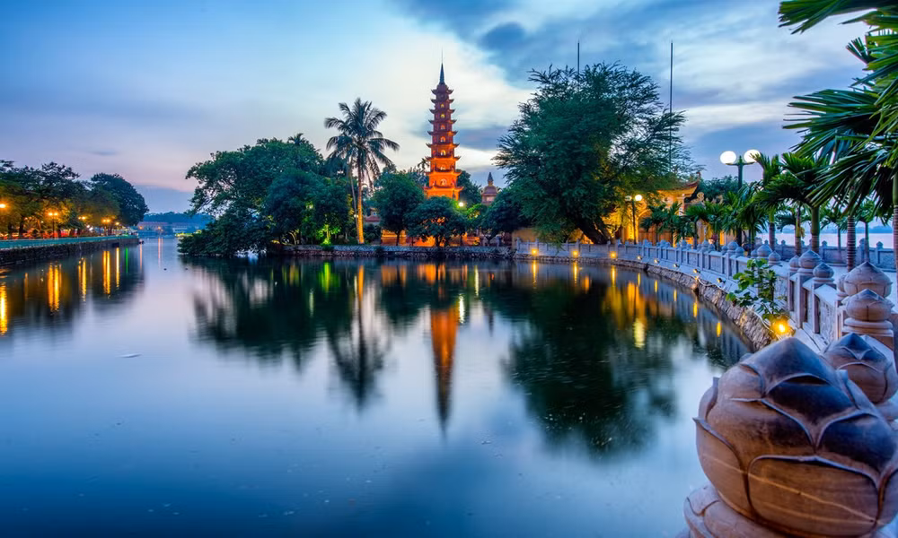 Pagoda Tran Quoc, milenario sitio sagrado en Hanoi ảnh 1