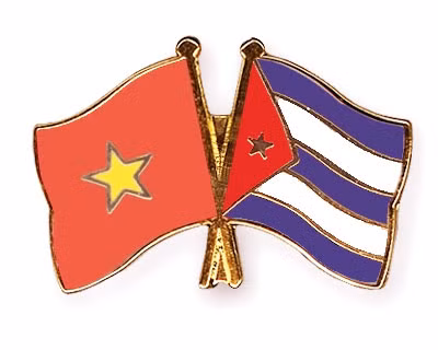 Dirigentes de Vietnam felicitan a Raúl Castro por aniversario de nexos ảnh 1 Dirigentes de Vietnam felicitan a Raúl Castro por aniversario de nexos ảnh 1
