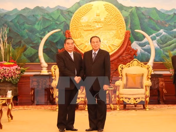 Asiste miembro del Buró Político del PCV a aniversario 40 de Laos ảnh 1