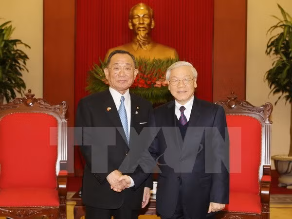 Dirigentes vietnamitas reciben al titular de Cámara de Consejeros de Japón ảnh 1