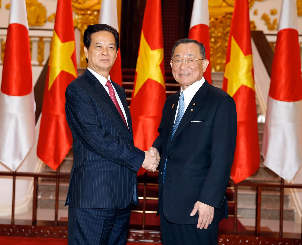 Premier vietnamita encomia la eficiencia de nexos legislativos con Japón ảnh 1