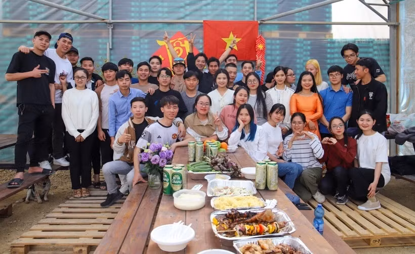 Estudiantes vietnamitas en el sur de Israel celebran el Año de Dragón 2024 ảnh 1