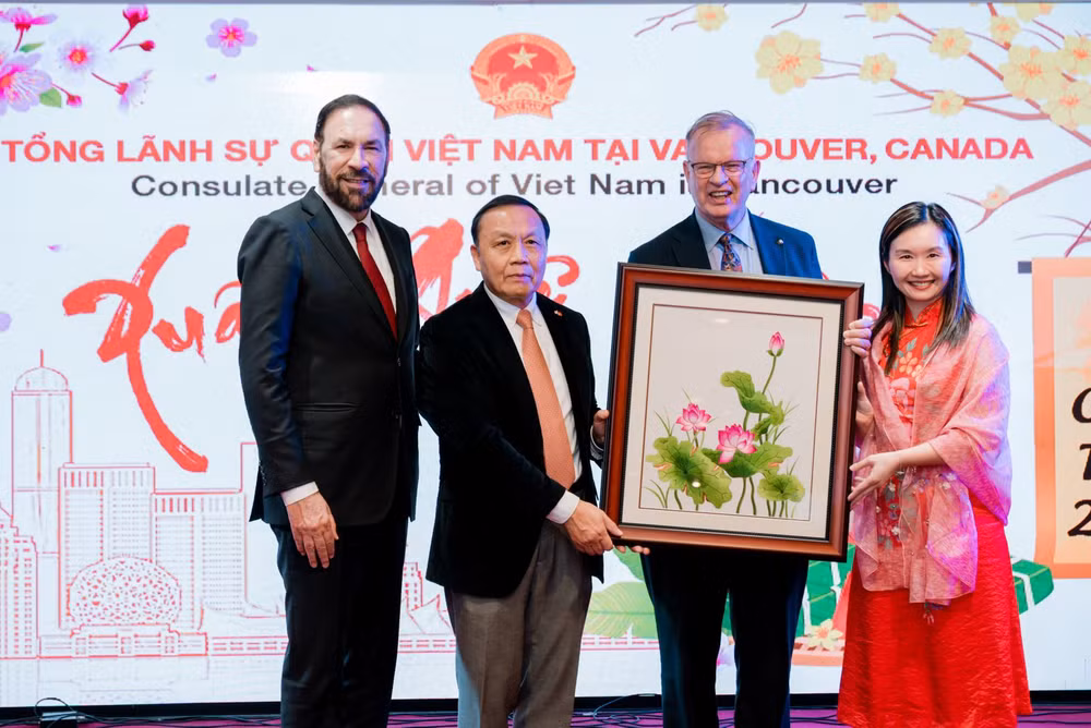 Vietnamitas en Canadá celebran el Tet tradicional ảnh 1