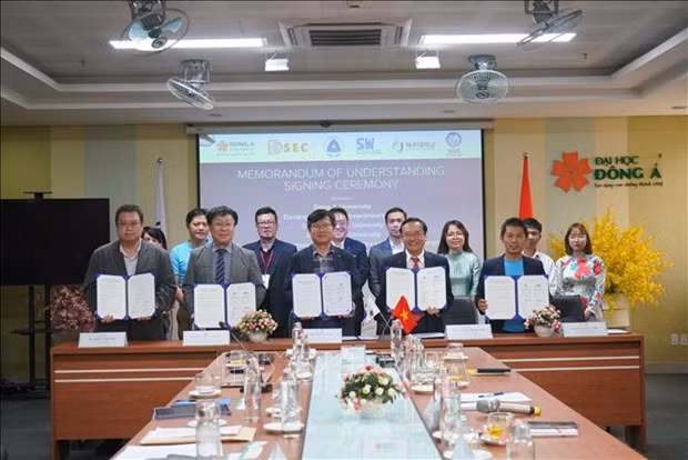 Da Nang y Corea del Sur cooperan para fomentar talentos en el sector tecnológico ảnh 1
