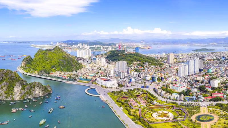 Provincia de Quang Ninh registra fuerte avance en atracción de inversión extranjera ảnh 1