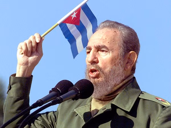 Fidel Castro, gran amigo del pueblo vietnamita ảnh 1
