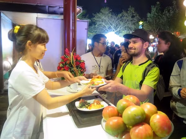 En ciudad antigua de Hoi An festival de gastronomía internacional ảnh 1 En ciudad antigua de Hoi An festival de gastronomía internacional ảnh 1
