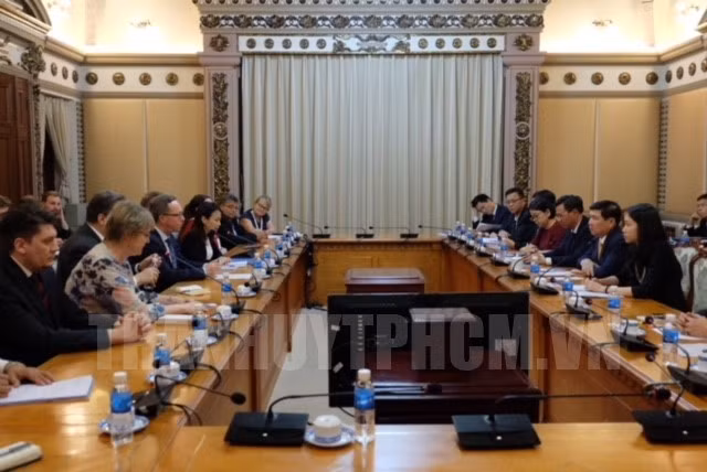 Ciudad Ho Chi Minh aboga por estrechar lazos económicos con Finlandia ảnh 1