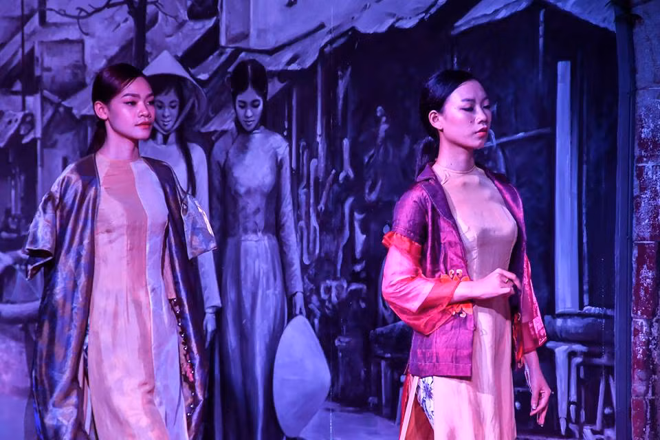 Colores del otoño tiñen a la moda en Vietnam ảnh 9
