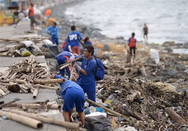 Al menos cinco muertos en Filipinas tras el paso del tifón Yutu ảnh 1