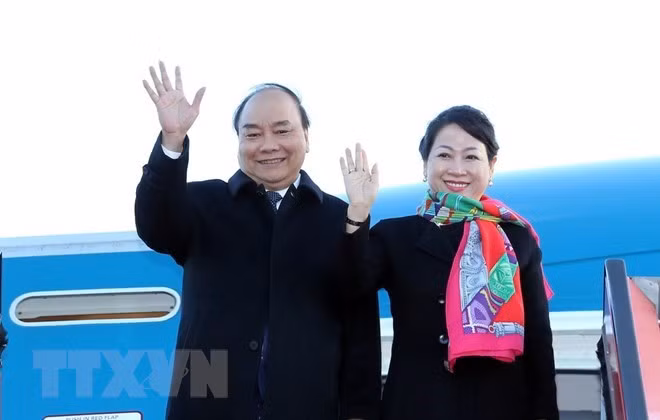 Premier de Vietnam regresa a Hanoi tras exitosa gira por Europa ảnh 1 Premier de Vietnam regresa a Hanoi tras exitosa gira por Europa ảnh 1