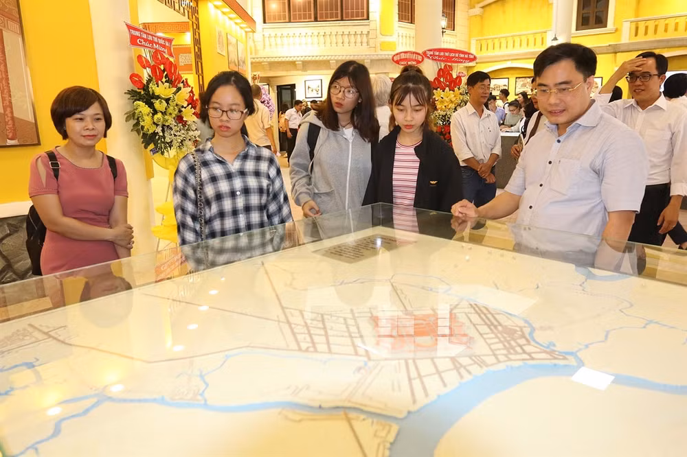 Celebran en Ciudad Ho Chi Minh Día Nacional de los Archivos ảnh 1