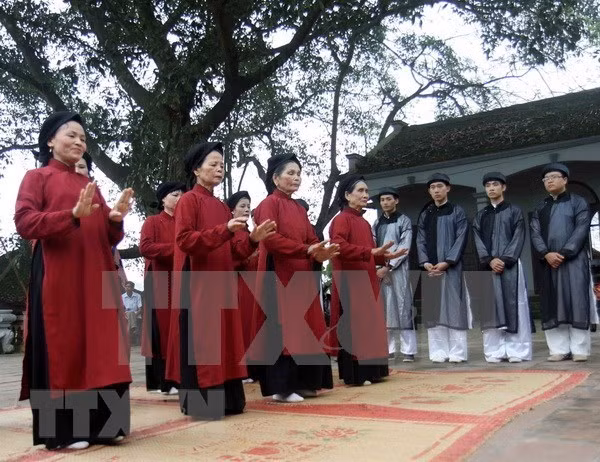El canto Xoan en la casa comunal de Hung Lo ảnh 1