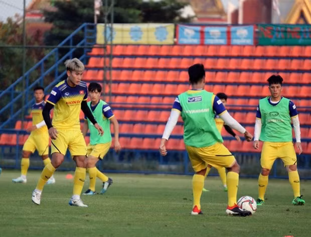 Realiza selección sub23 de fútbol vietnamita partido de práctica antes del Campeonato Asiático 2020 ảnh 1