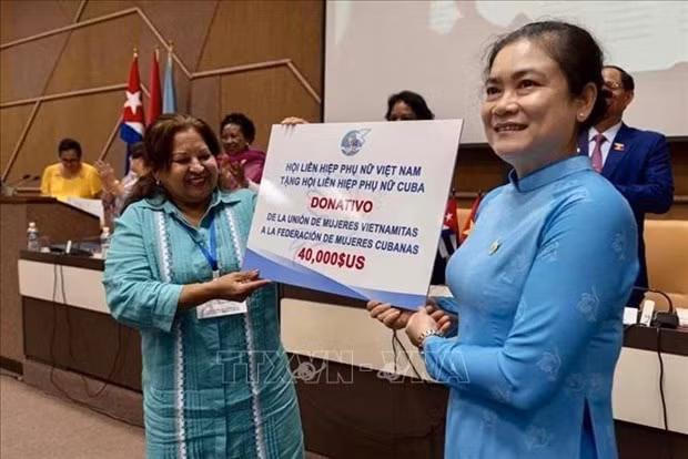 Seminario destaca el papel de mujeres vietnamitas y cubanas en el desarrollo nacional ảnh 3