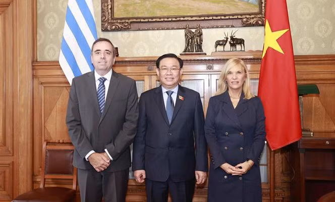 Vietnam y Uruguay intensifican los lazos legislativos ảnh 2