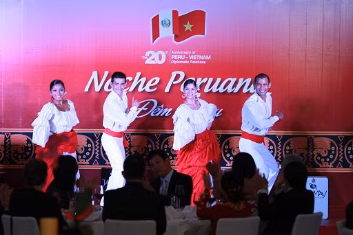 Danza y culinaria peruanas llegan a Vietnam ảnh 2 Danza y culinaria peruanas llegan a Vietnam ảnh 2