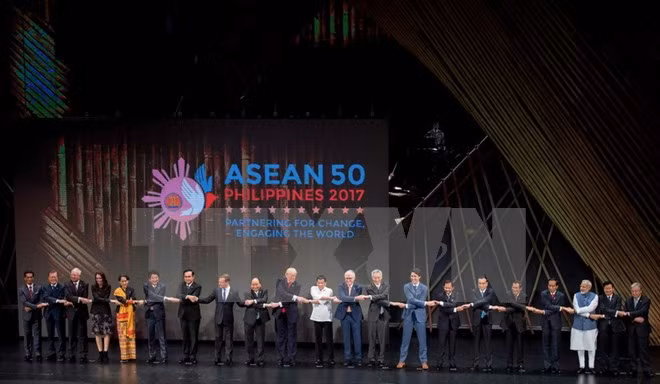 Cumbre de Asia Oriental reafirma importancia de paz y estabilidad en Mar del Este ảnh 1 Cumbre de Asia Oriental reafirma importancia de paz y estabilidad en Mar del Este ảnh 1