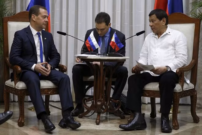 Filipinas y Rusia buscan ampliar intercambio comercial y cooperación en defensa ảnh 1
