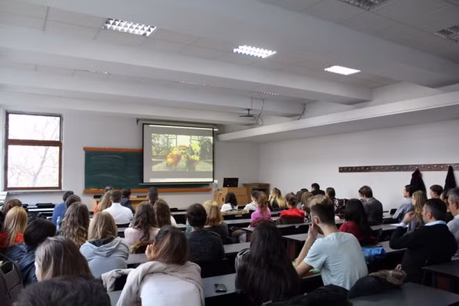 Destacan en Rumania los logros socioeconómicos de Vietnam ảnh 1