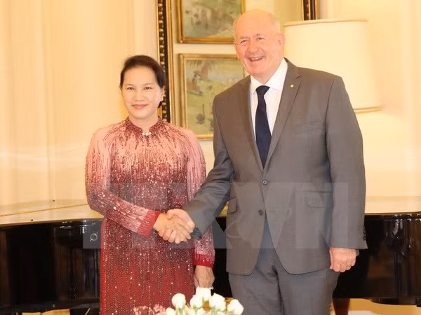 Presidenta de Parlamento vietnamita se reúne con gobernador general de Australia ảnh 1