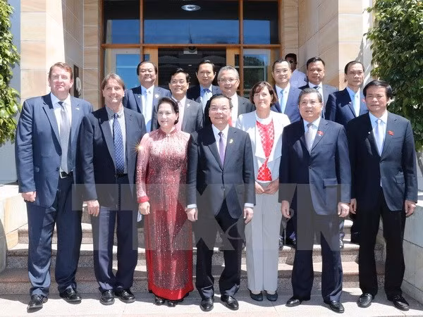 Presidenta del Parlamento vietnamita destaca cooperación científica con Australia ảnh 1