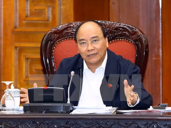 Premier vietnamita pide mejorar calidad de recursos humanos para industria 4.0 ảnh 1