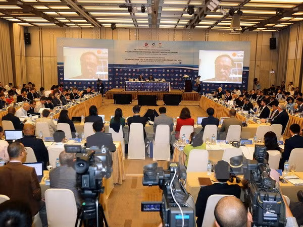 Clausuran en Vietnam IX seminario internacional sobre el Mar del Este ảnh 1 Clausuran en Vietnam IX seminario internacional sobre el Mar del Este ảnh 1