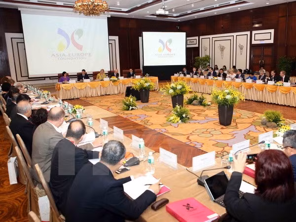 Ciudad vietnamita de Da Nang acoge reunión de gobernadores de ASEF ảnh 1