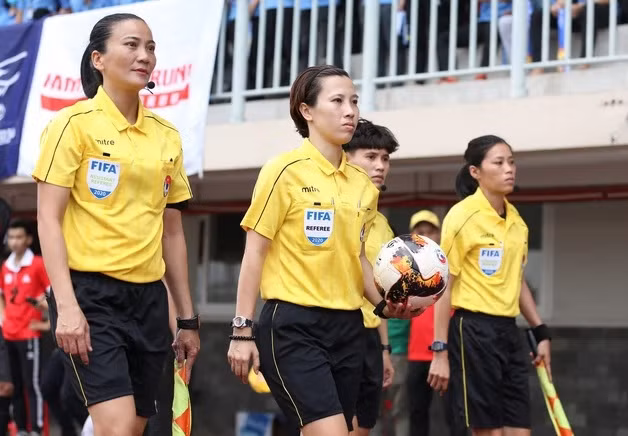 Dos representantes vietnamitas seleccionadas para la Copa Mundial de fútbol 2023 ảnh 1