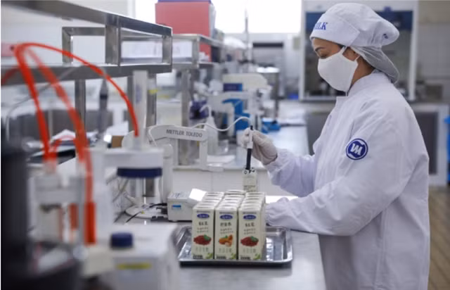 Empresa vietnamita Vinamilk alcanza ganancias millonarias en 2020 a pesar del COVID-19 ảnh 1