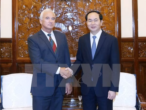 Presidente de Vietnam recibe al saliente embajador bielorruso ảnh 1