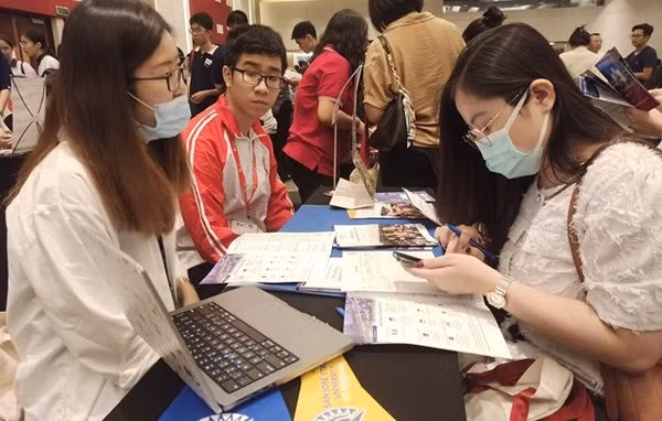 Viajan cada año al extranjero casi 40 mil vietnamitas para estudios ảnh 1 Viajan cada año al extranjero casi 40 mil vietnamitas para estudios ảnh 1