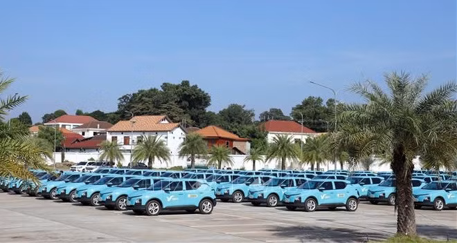 Empresa vietnamita de transporte lanza servicio en Laos ảnh 2 Empresa vietnamita de transporte lanza servicio en Laos ảnh 2