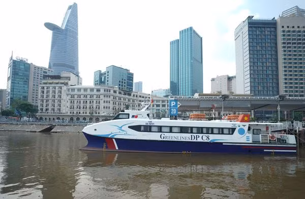 Explota Ciudad Ho Chi Minh potencial de turismo fluvial ảnh 1