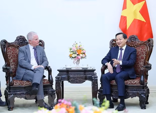Vicepremier vietnamita recibe al director ejecutivo de Warburg Pincus ảnh 1 Vicepremier vietnamita recibe al director ejecutivo de Warburg Pincus ảnh 1