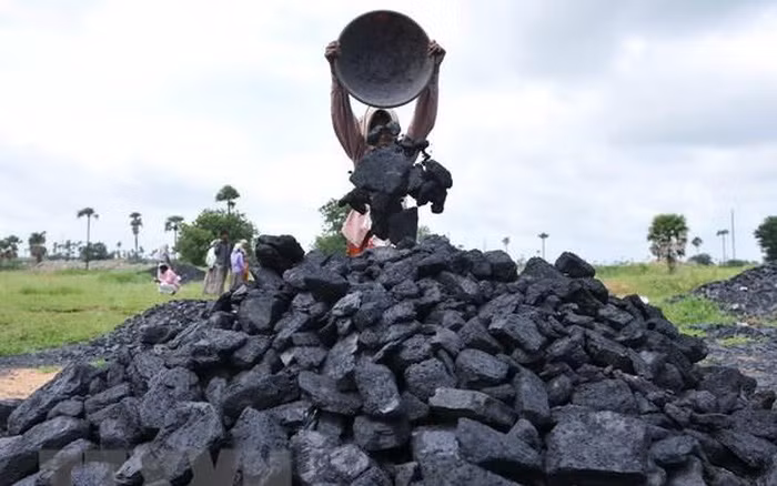 Indonesia gasta más de nueve mil millones de dólares en subsidios energéticos en 2021 ảnh 1