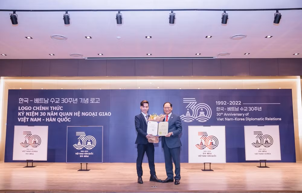 Presentan logotipo del 30 aniversario de relaciones diplomáticas Vietnam-Corea del Sur ảnh 1
