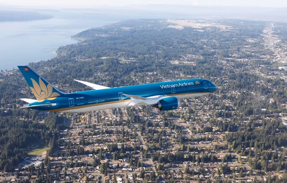 Tasas de ocupación de aerolíneas vietnamitas alcanzan hasta el 90 por ciento ảnh 1