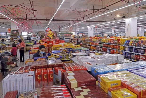 Aumentan ventas de productos en ocasión del Tet en Vietnam ảnh 1