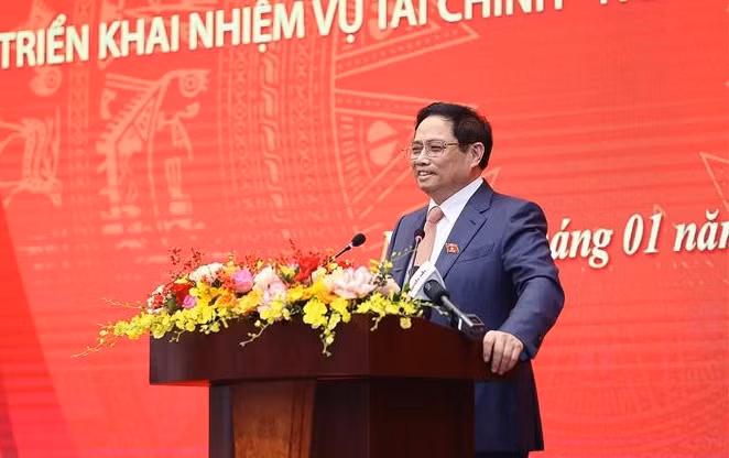Premier vietnamita insta al sector financiero a garantizar principios de ahorro, integridad y rectitud ảnh 1