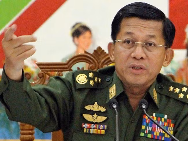 Myanmar reorganiza oficiales militares ảnh 1