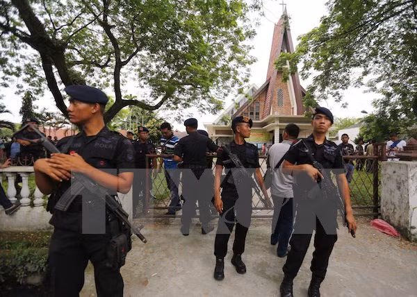 Ataque con bomba deja cuatro heridos en Indonesia ảnh 1