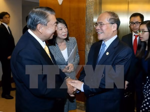 Se reúnen dirigentes parlamentarios vietnamita y japonés ảnh 1
