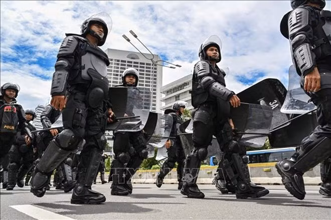 Movilizan en Indonesia 47 mil policías ante el anuncio del resultado de apelación electoral ảnh 1