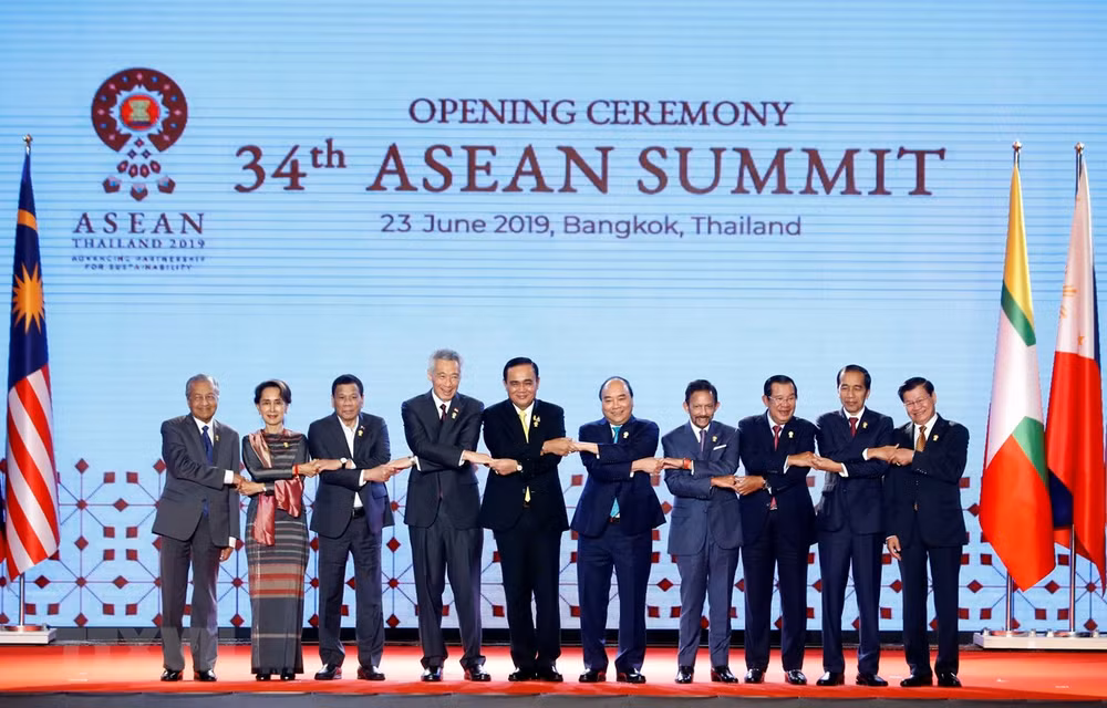 Reunión a puerta cerrada en Cumbre de la ASEAN en Tailandia ảnh 1