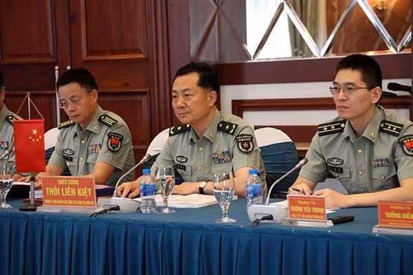 Fomentan Vietnam y China cooperación militar ảnh 1