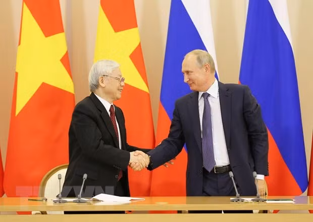 Celebran Vietnam y Rusia los 25 años de la firma del tratado sobre relaciones bilaterales ảnh 1