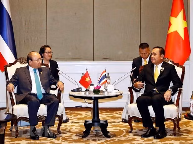 Actividades del premier vietnamita en Cumbre de la ASEAN ảnh 1