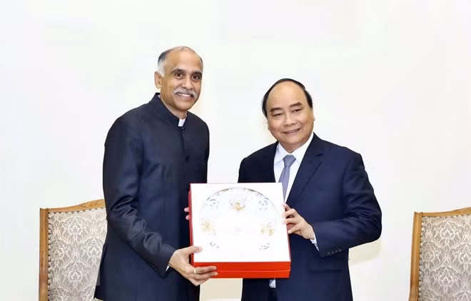 Recibe primer ministro vietnamita al embajador de la India ảnh 1